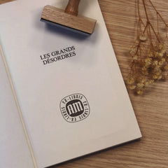 Timbro ex libris iniziali gotiche