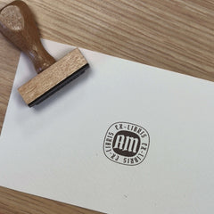 Timbro ex libris iniziali gotiche