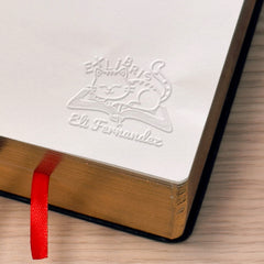 Ex libris pisolino sul libro